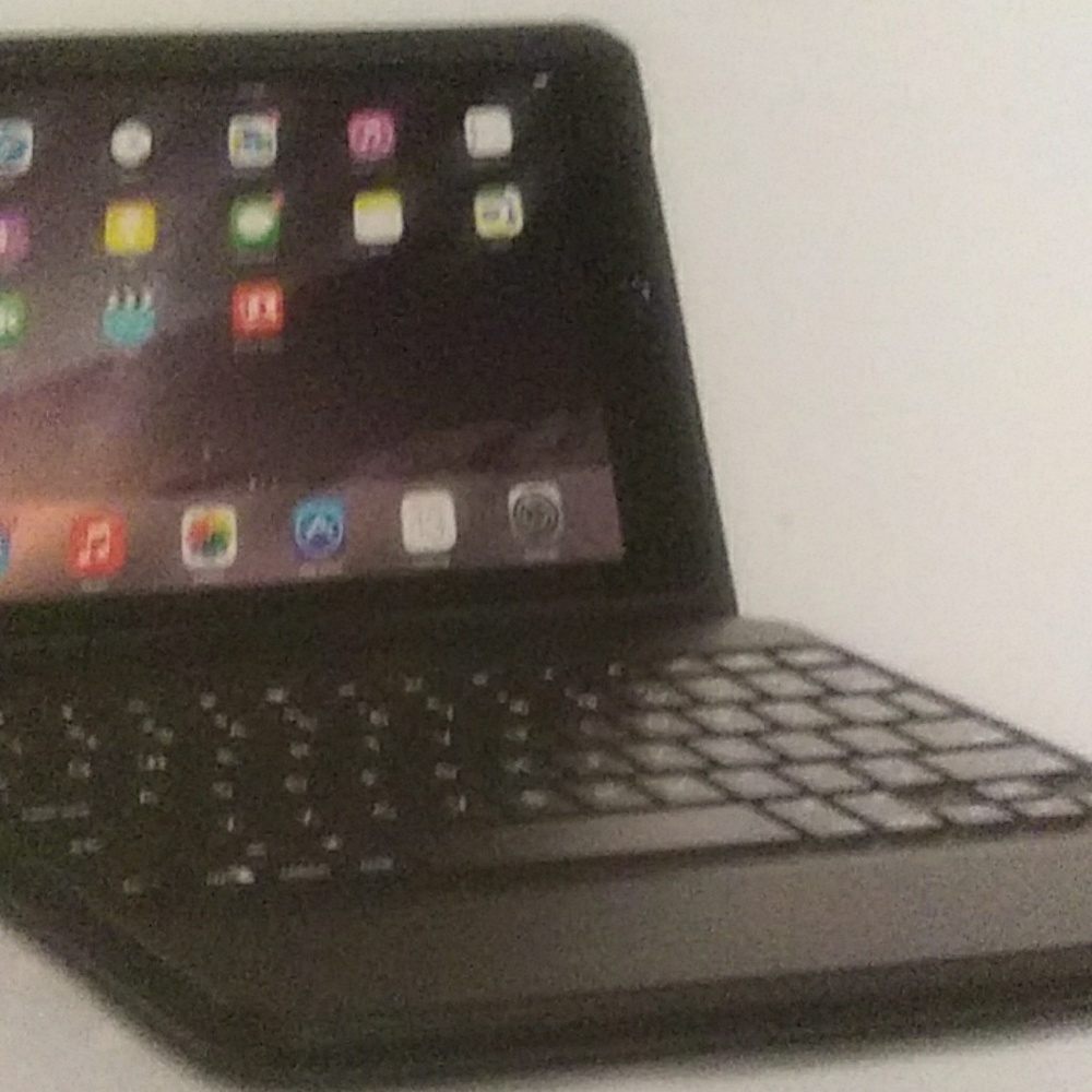 Zagg messenger folio tablet keyboard case